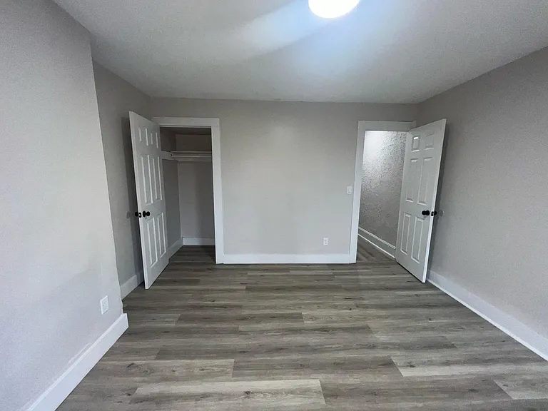 134 Old Rose St — Photo 15