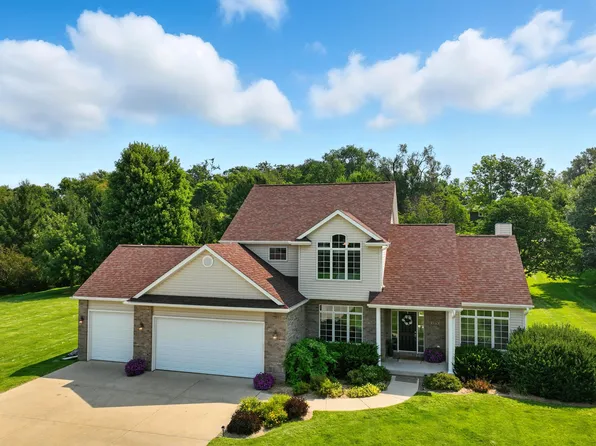 2279 Pheasant Ridge Ln, Ames, IA 50010