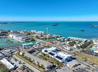 460 S Paula Dr APT 402, Dunedin, FL 34698