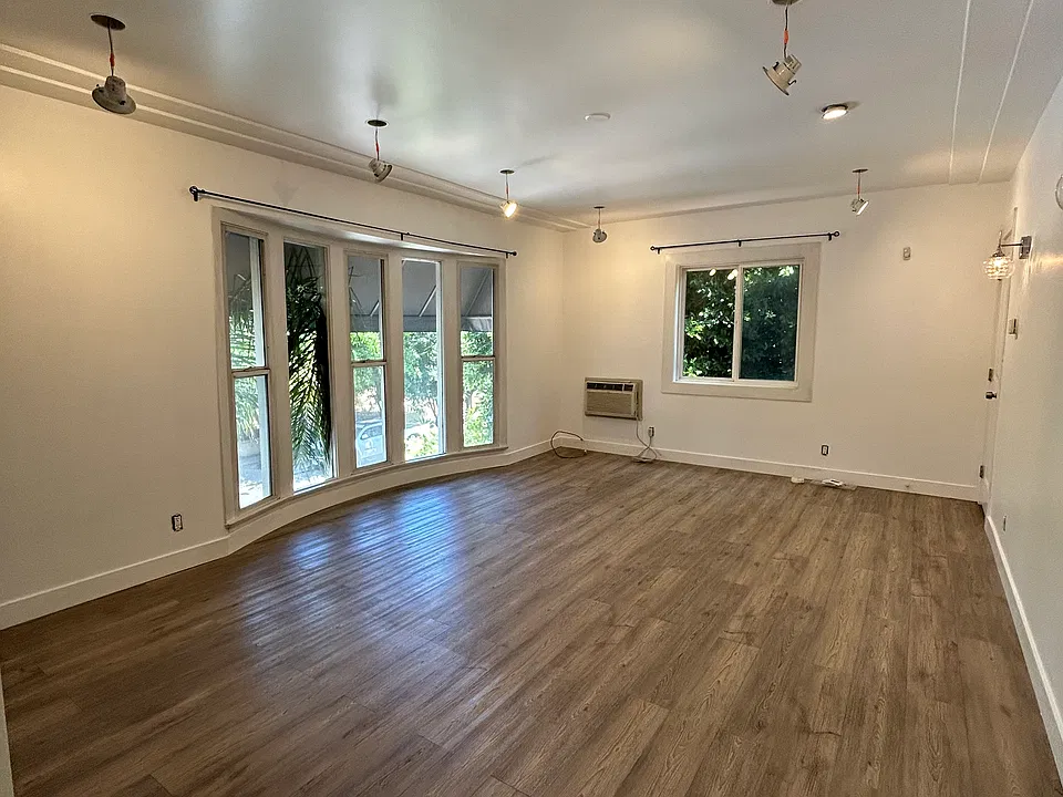 312 1/2 N Spaulding Ave #312-1/2