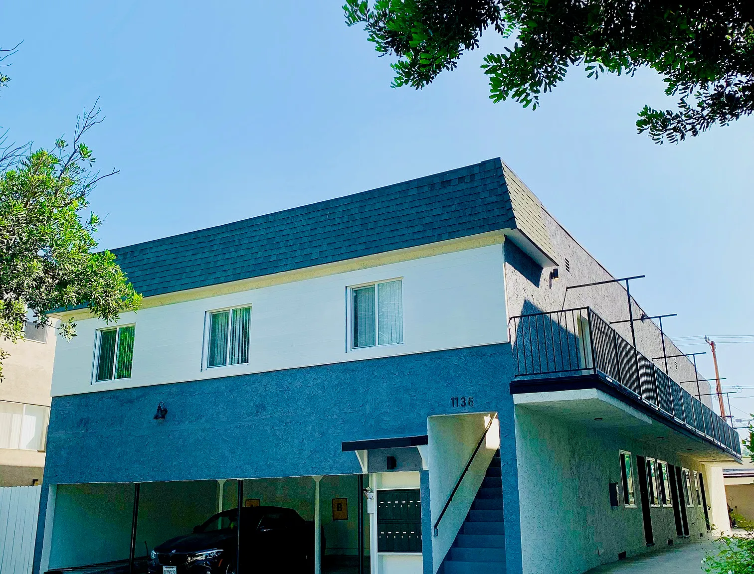1136 N Ogden Dr — Photo 1
