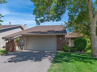 9525 Woodbridge Rd, Bloomington, MN 55438