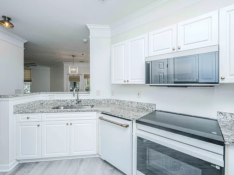 1216 Telfair Way #1216 — Photo 4
