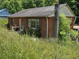 260 Poor Valley Rd, Saltville, VA 24370