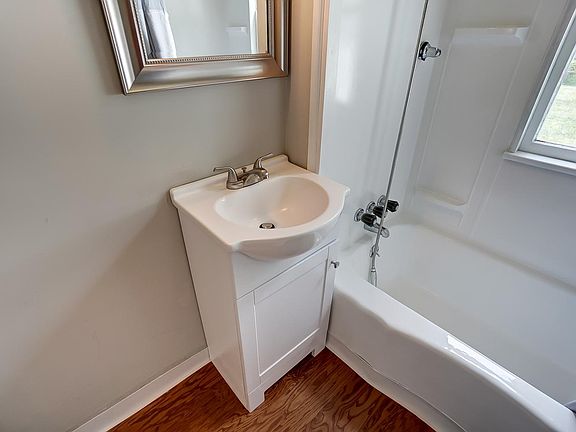 5th image of 2133 Courtland Ave