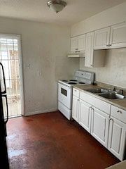 1st image of 135 General Arnold St NE APT 4