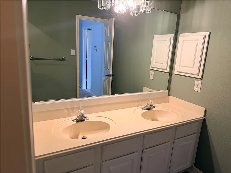 2303 Chelsea Ridge Ct — Photo 24