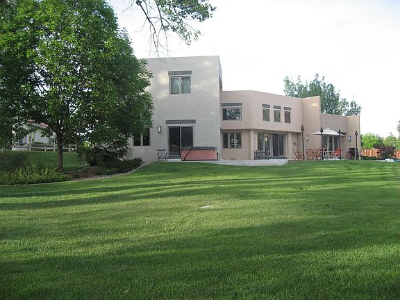 3/4 acre lot next to pond