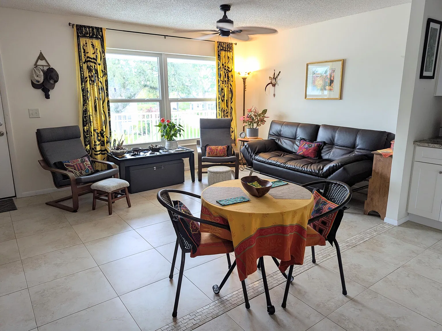 1 bed, 1.5 bath, 695 sqft, $2,400 — Photo 3