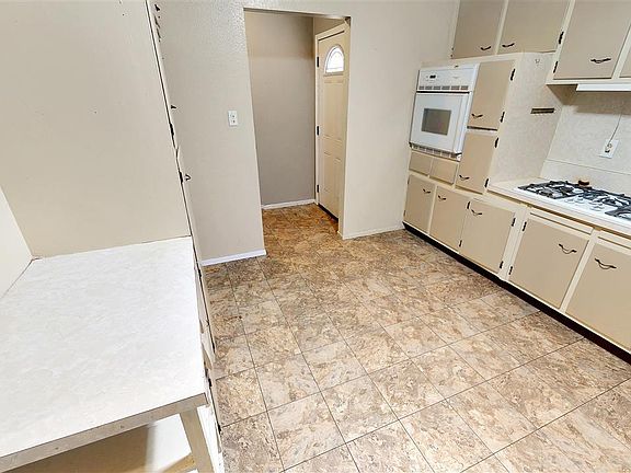 4th image of 1806 N Breckon Dr