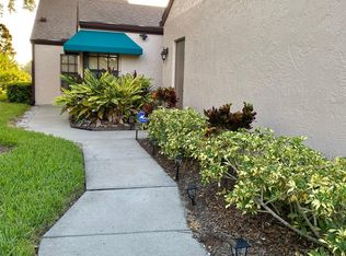 5841 Clubside Dr, Sarasota, FL 34243