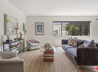 1930 N Vermont Ave APT 201, Los Angeles, CA 90027