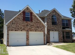 6183 Crooked Creek Dr, Rex, GA 30273
