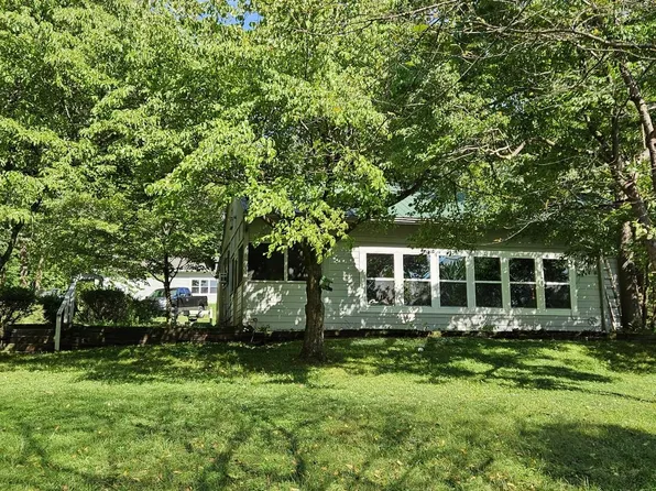 121 Bellwood Ln, Charlotte, TN 37036