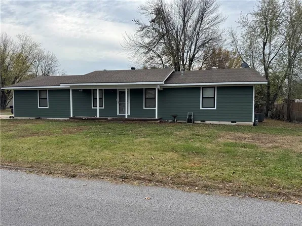 401 W McKinley St, Frontenac, KS 66763