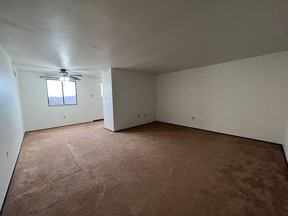 1st image of 153 Schwitter Ave APT 305