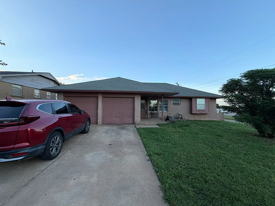 2721 SE 50th St