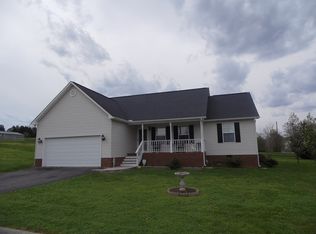 108 West Dr, La Follette, TN 37766