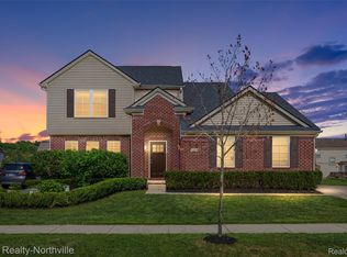 7225 Castell Blvd, Belleville, MI 48111