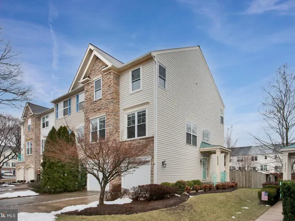 25320 Ashbury Dr, Chantilly, VA 20152