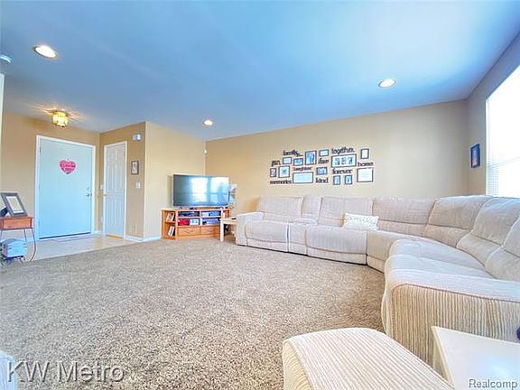 2nd image of 17855 Bayside Dr