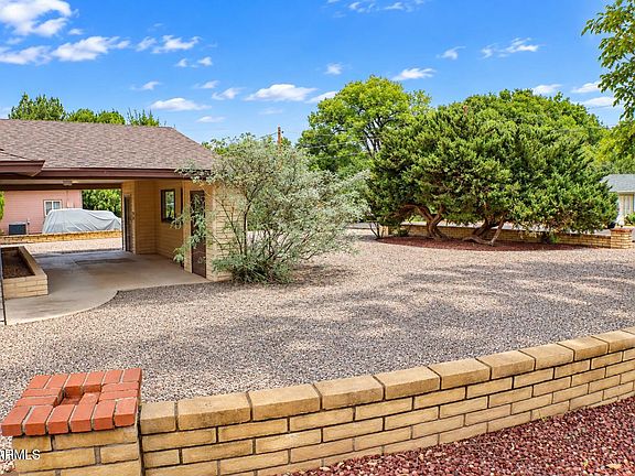 3rd image of 3555 E RIMROCK Drive
