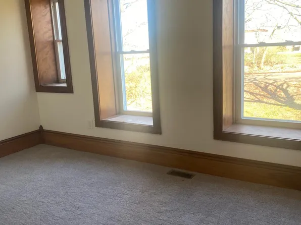 165 E Winter St Unit B, Delaware, OH 43015