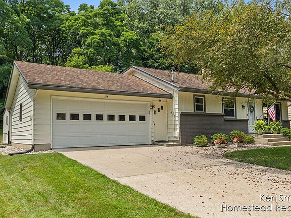 5th image of 521 Nordberg Ave NW