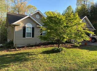 1058 Paradise Park Rd, Cornelia, GA 30531