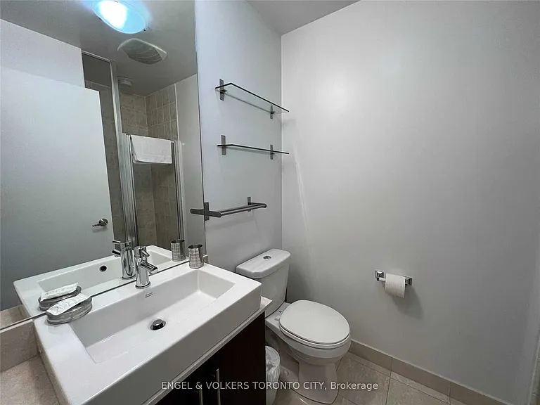 55 Bremner Blvd #3910 — Photo 15