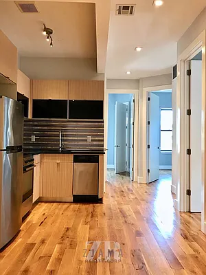 Rented by Zjama Realty Corp | media 19