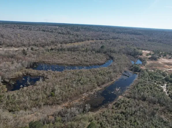 226 Blue Lake Ln, Petal, MS 39465