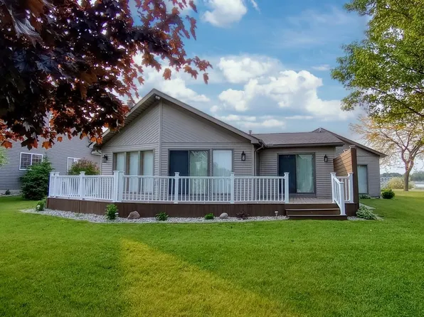 5069 Dunbar Ct, Gladwin, MI 48624