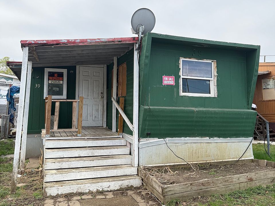 1st image of 2825 SE 14th St #39