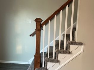 947 Village Ln, Pottstown, PA 19464