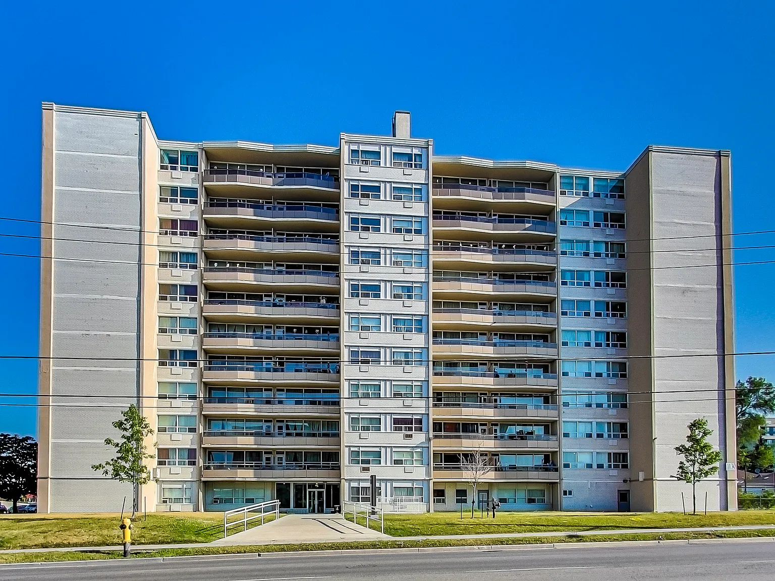Humber River Apartments — Photo 2