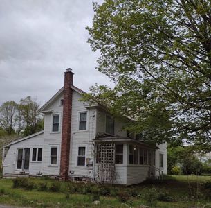 16 Town Line Road, Sunderland, VT, 05250