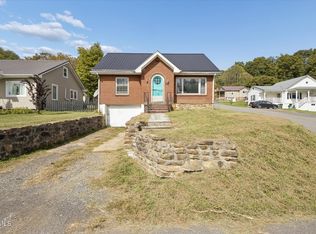 279 Chapel St, Weber City, VA 24290