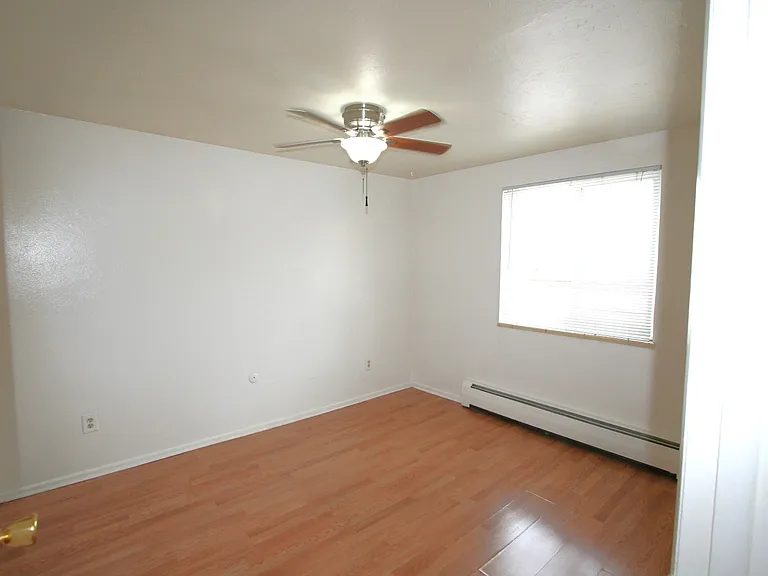 961 N Clarkson St #302 — Photo 6