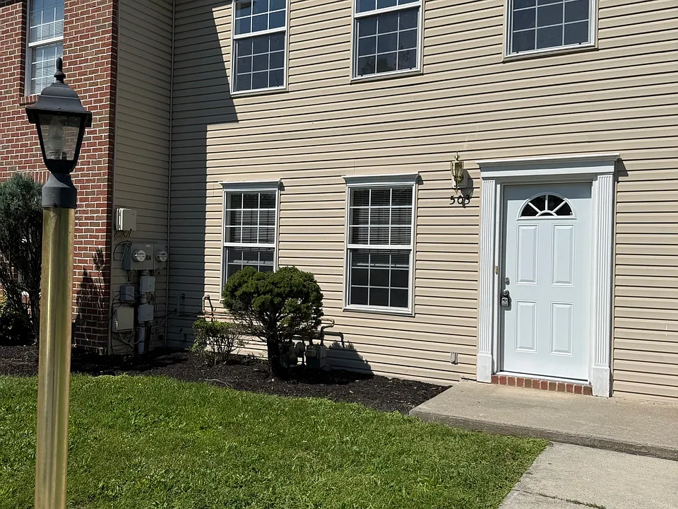 Fairfield Street - 503
