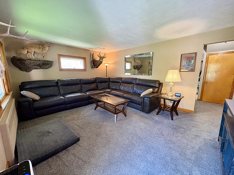 182 Roosevelt St — Photo 5