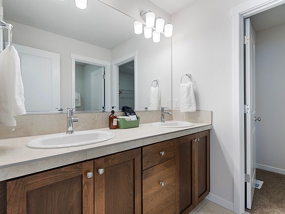 4th image of 6916 NE 16th Ave #2