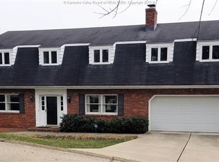 1905 Rolling Hills Pl, Charleston, WV 25314