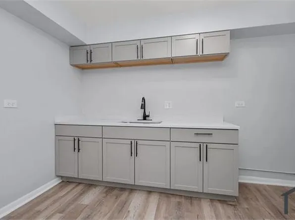 5338 S Kenneth Ave #1, Chicago, IL 60632