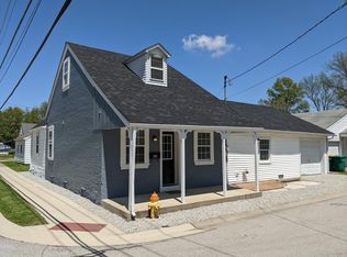 401 E State St, Mascoutah, IL 62258