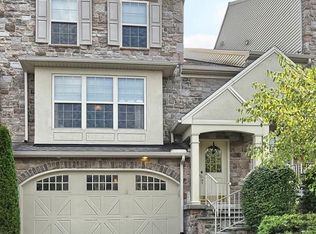 495 Nursery Dr N, Mechanicsburg, PA 17055