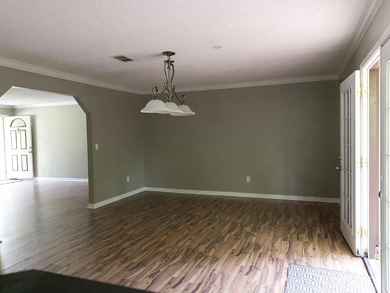 8745 Gum St — Photo 4