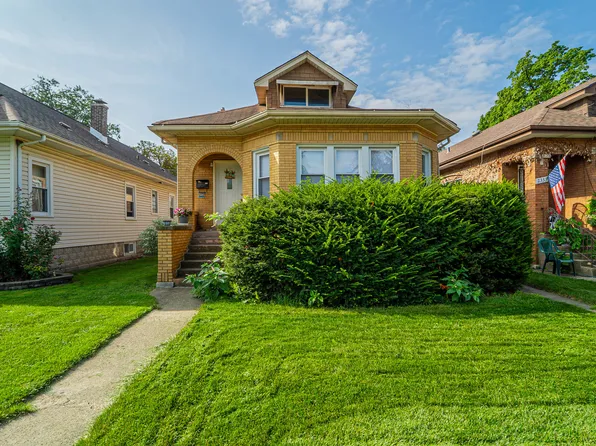 2329 Broadway St, Blue Island, IL 60406