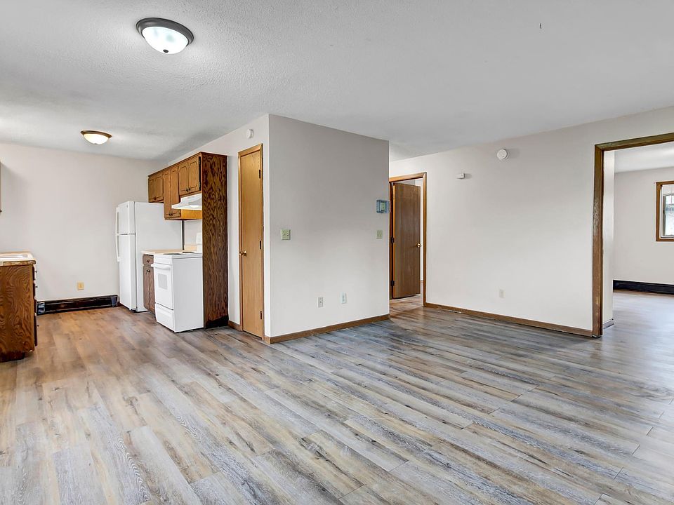 1st image of 610 14th St S