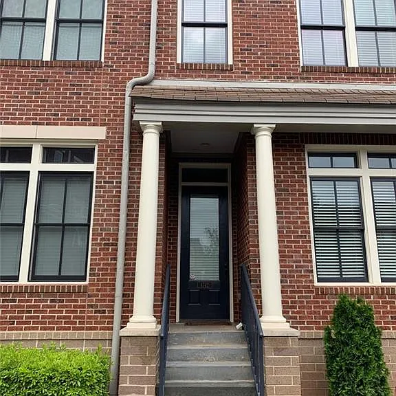 4742 Cypress Cmns — Photo 2